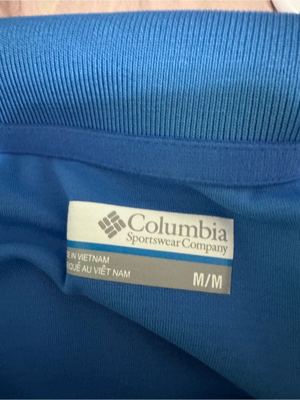Columbia Women's Blue Polo Shirt Size Medium Like New - Picture 6 of 7